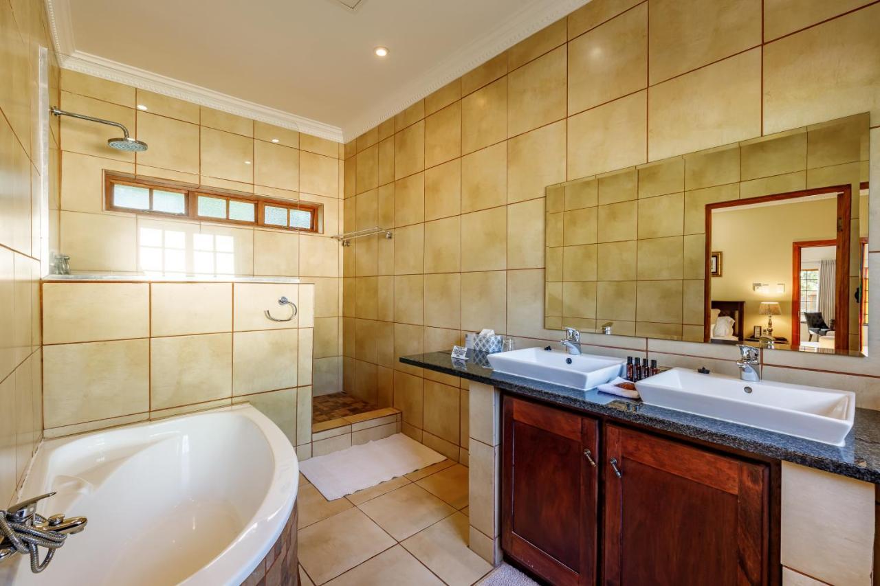 Country Lane Lodge White River Bagian luar foto