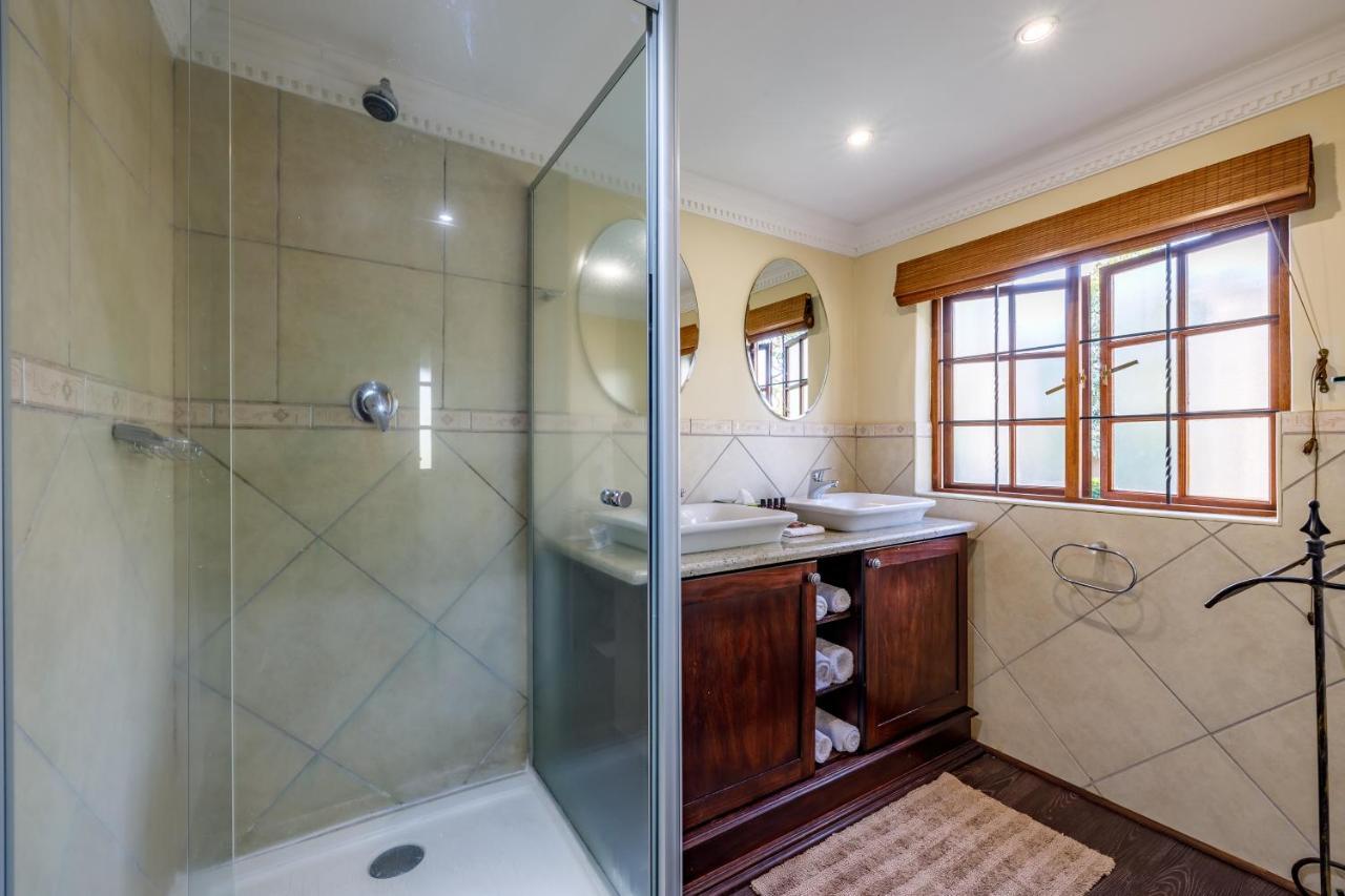 Country Lane Lodge White River Bagian luar foto